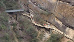 Mingyuexia Ancient Plank Road